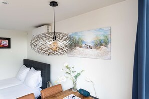 1 sovrum, skrivbord, strykjärn/strykbräda och wi-fi
