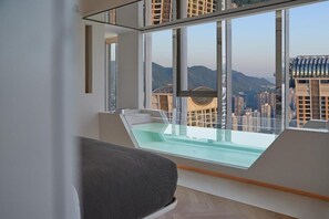 Suíte luxo, vista para a cidade | Parte interna