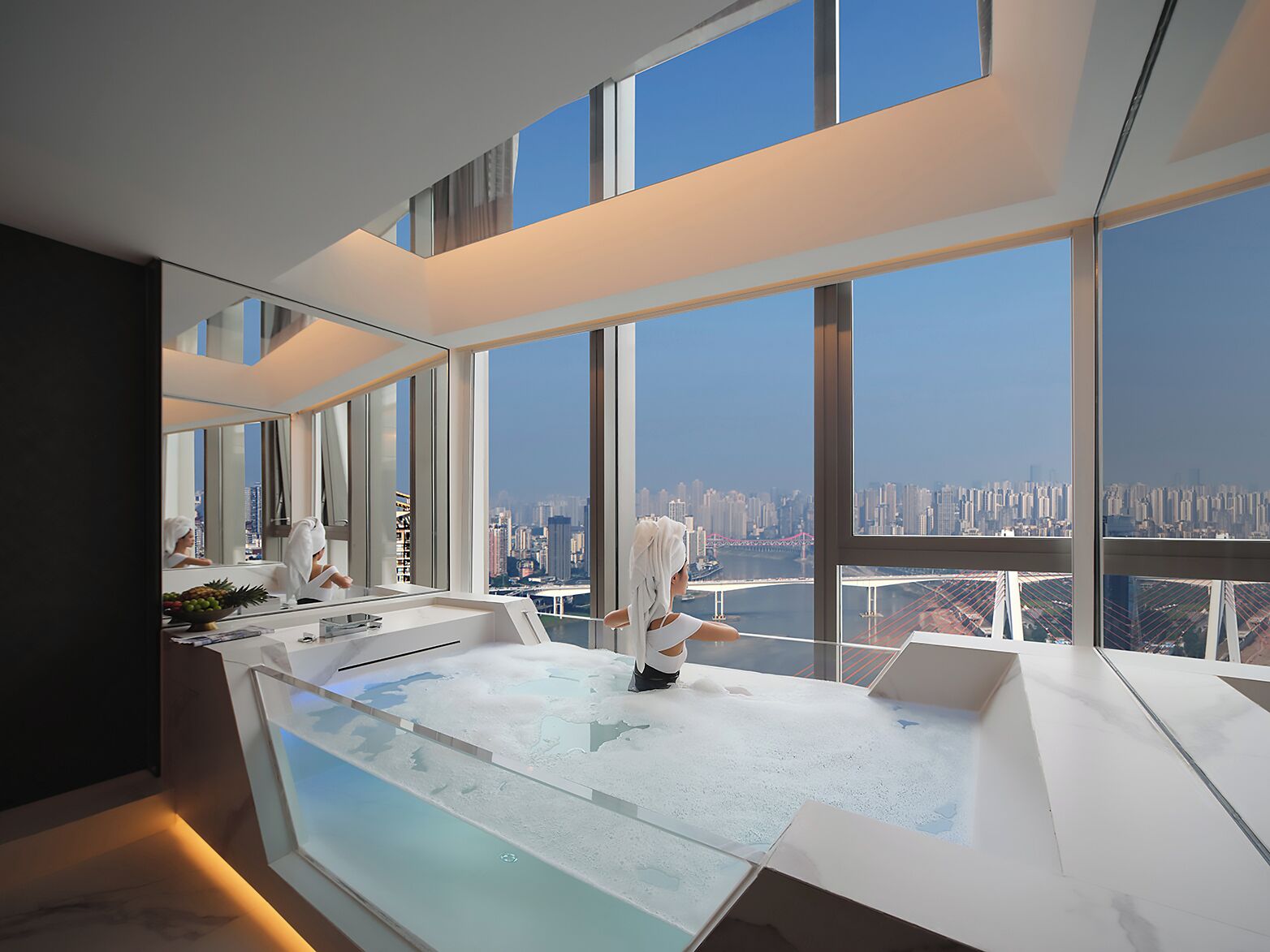 Floating Island 180° River View Duplex Suite with Oversized Private Hot Tub | View from room