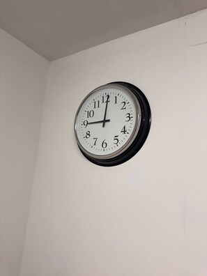 Apartment, 4 Bedrooms - Modern Nextdoor Stays (Morden)