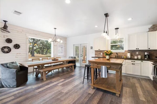 Unclassified image, 1 of 73, button