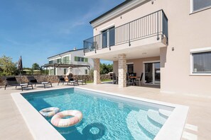 Outdoor pool - Villa Farini - with private pool near Porec (Farini)
