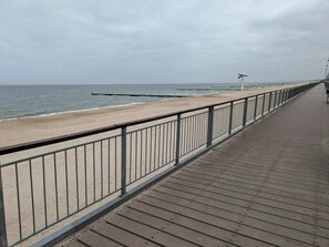 Beach - Art Lake Mielno | Functional Apartment | Swimming Pool | Air Conditioning (Mielno)