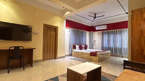 Deluxe Double Room, Balcony | Free WiFi - Palaash Bon Homestay (Guwahati)