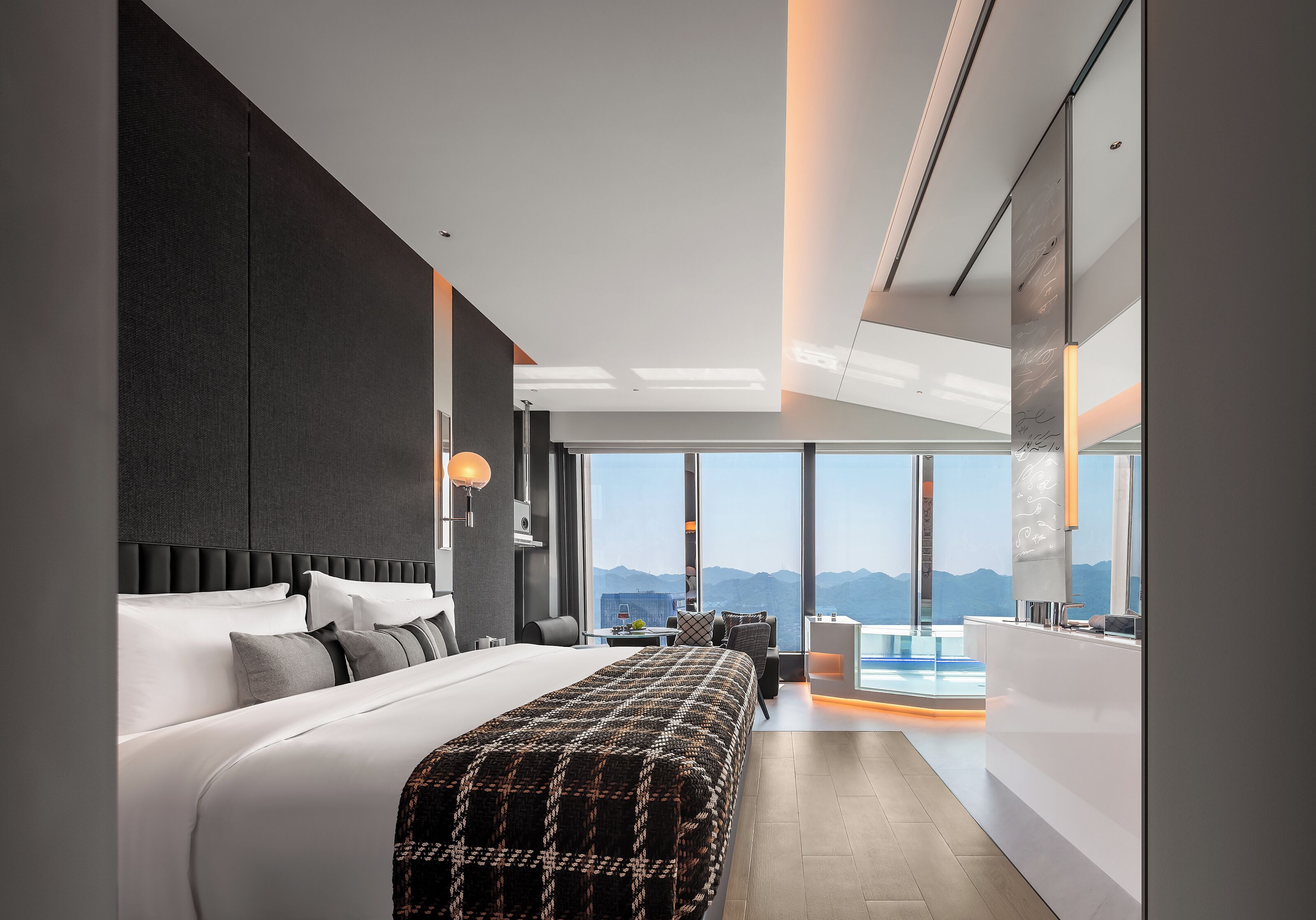 Quarto família, vista para o rio | Cofres nos quartos, cortinas blackout, ferros/tábuas de passar roupa