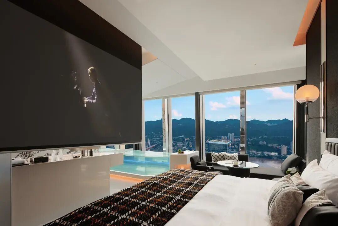 Basic Room, City View | In-room safe, blackout curtains, iron/ironing board, free WiFi