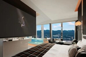 Basic Room, City View | In-room safe, blackout curtains, iron/ironing board, free WiFi - ISEYA Panoramic Hotel Flagship (Chongqing)