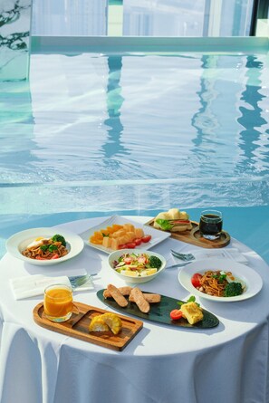 Sarapan Inggeris setiap hari (CNY 88 seorang) 