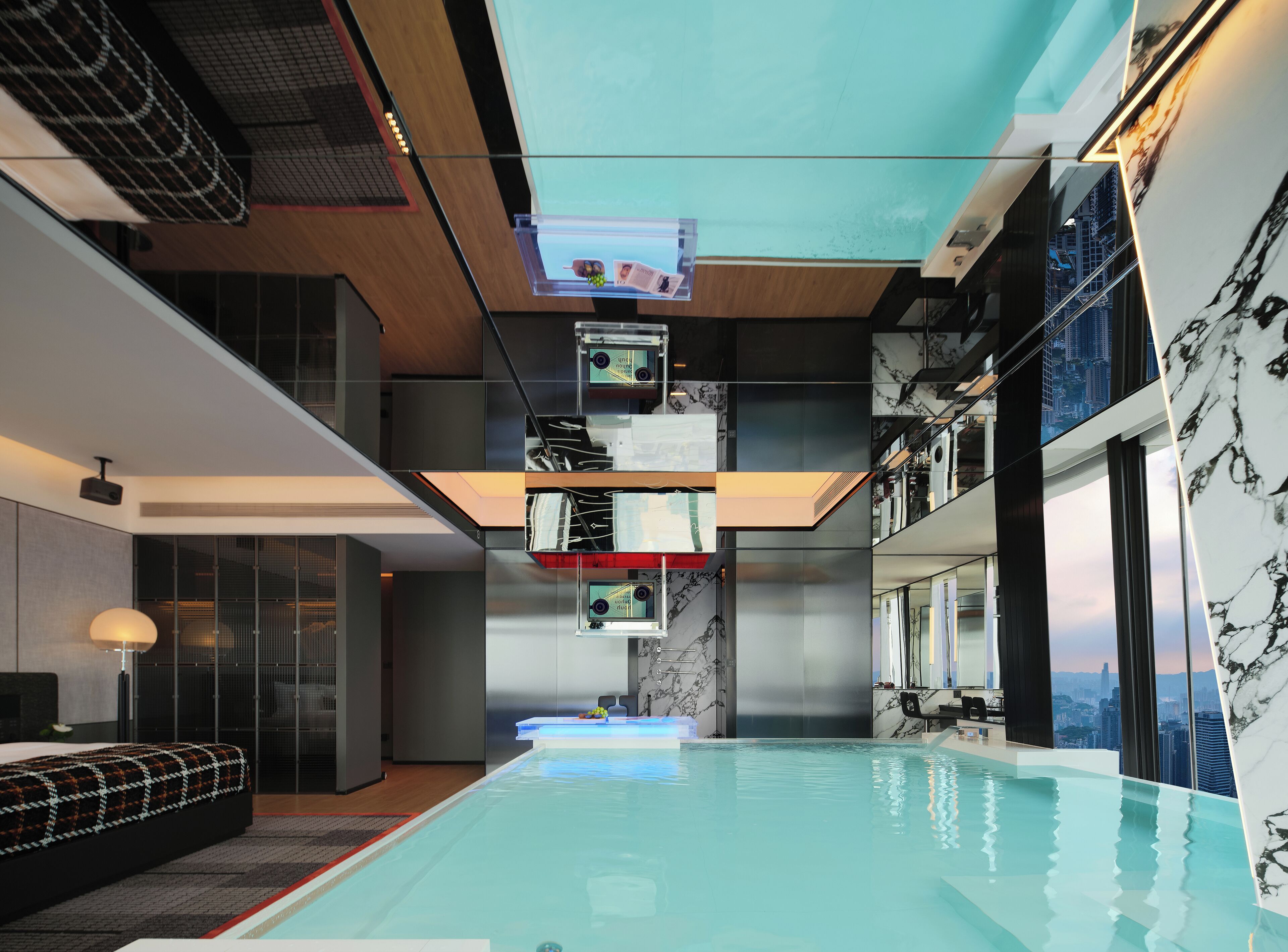 Baroque Tower - 270° Panoramic Deluxe Suite (15 m2 Private Hot Tub)