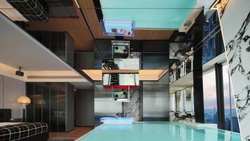 Baroque Tower - 270° Panoramic Deluxe Suite (15 m2 Private Hot Tub)