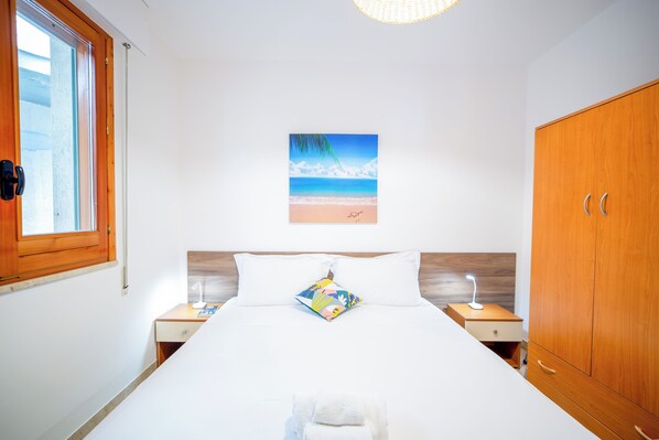 Family Apartment, Sea View | In-room safe, iron/ironing board, free WiFi - Marina Beach Apartments (Alcamo)