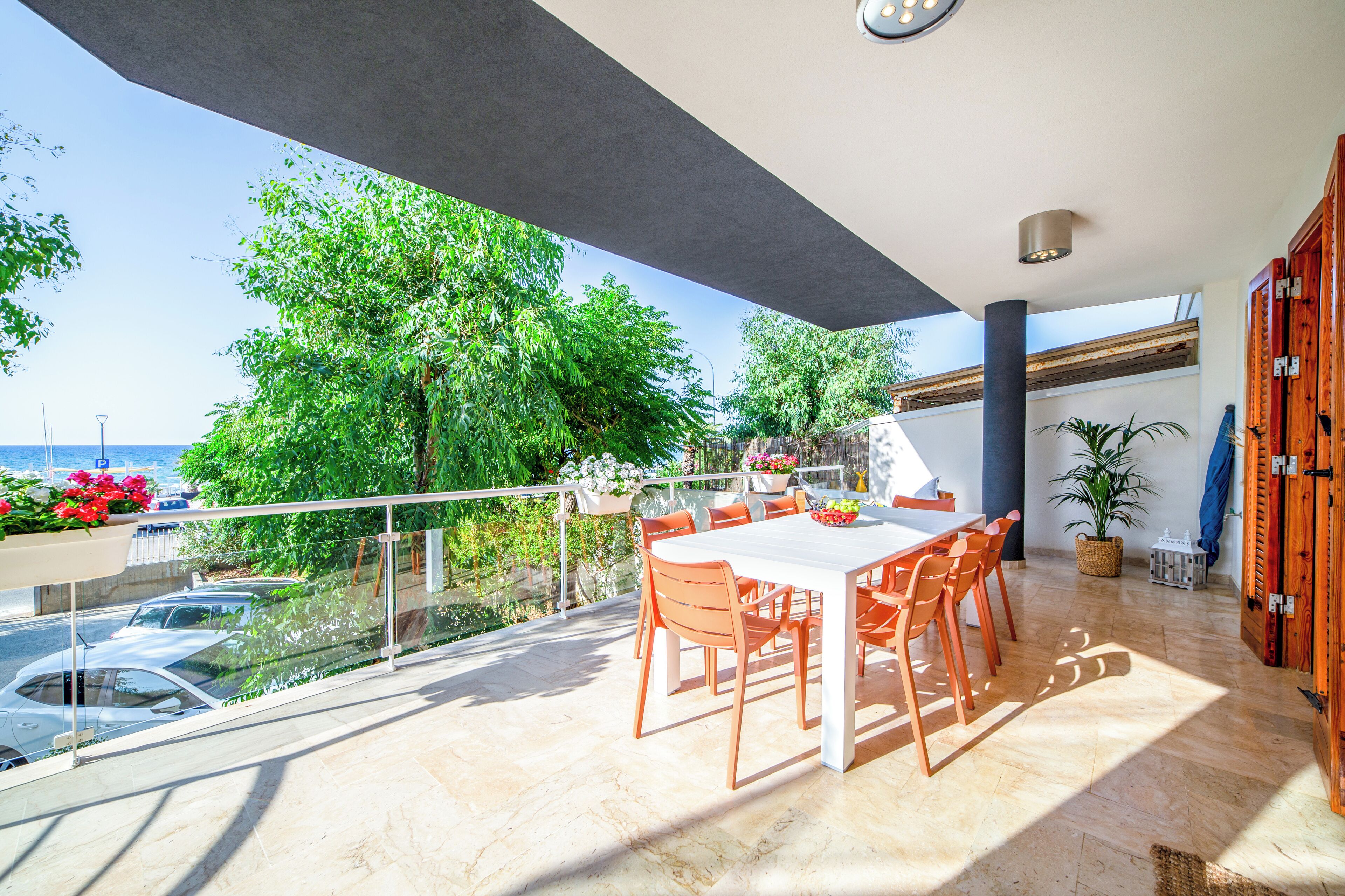 Familienapartment, Meerblick | Speisen im Freien