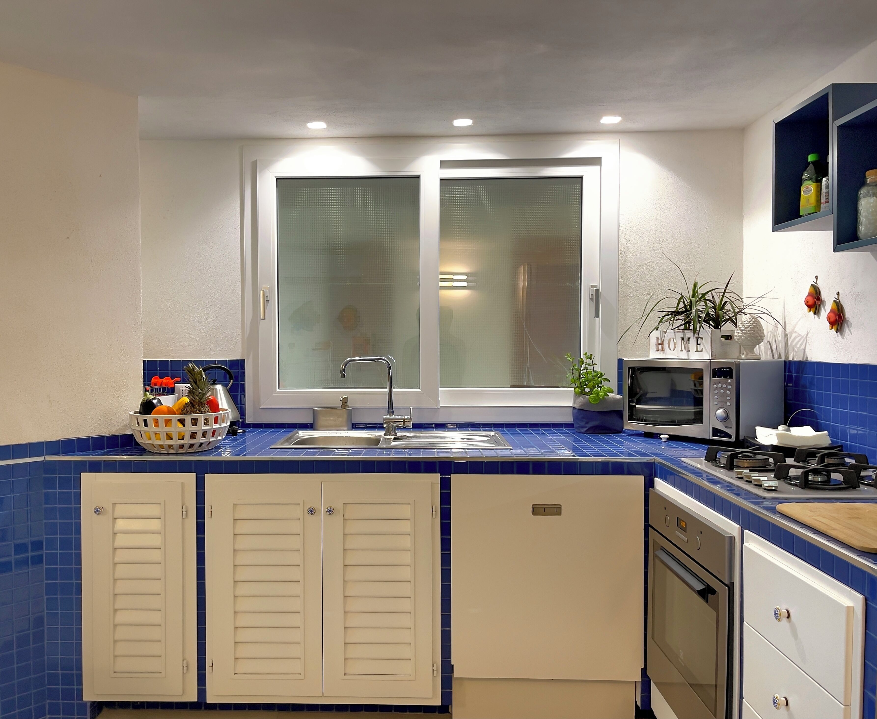 Premium Apartment, Partial Sea View | Private kitchen