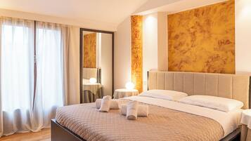 Apartment, 3 Bedrooms, City View | In-room safe, iron/ironing board, free WiFi