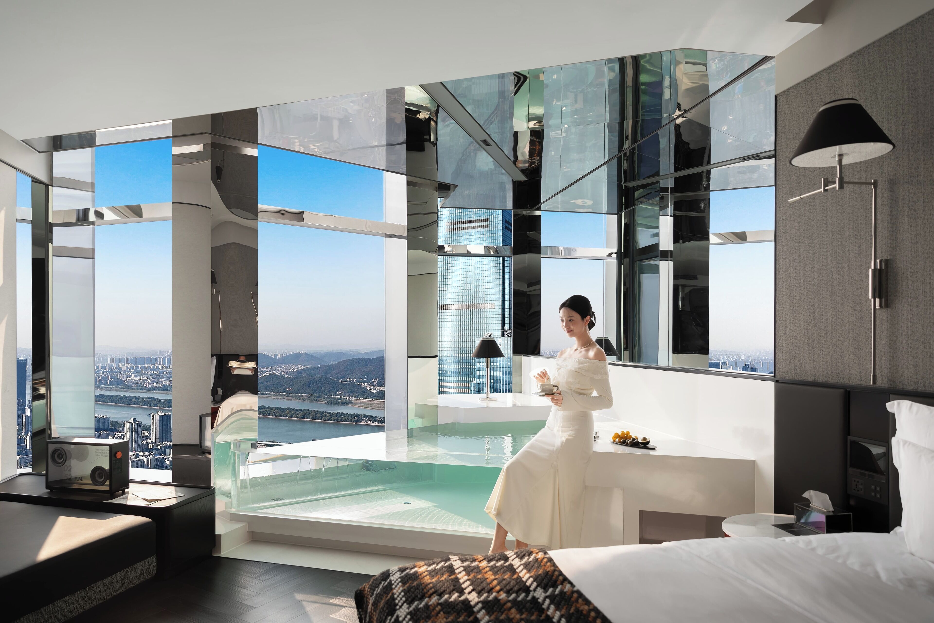 Habitación Elite, vistas al río | Caja fuerte, cortinas opacas, tabla de planchar con plancha