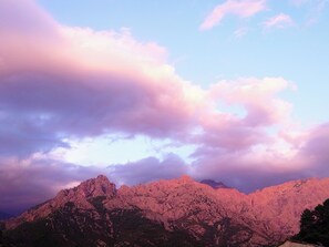 Unclassified image, 5 of 12, button - Vrbo Property (Manso)