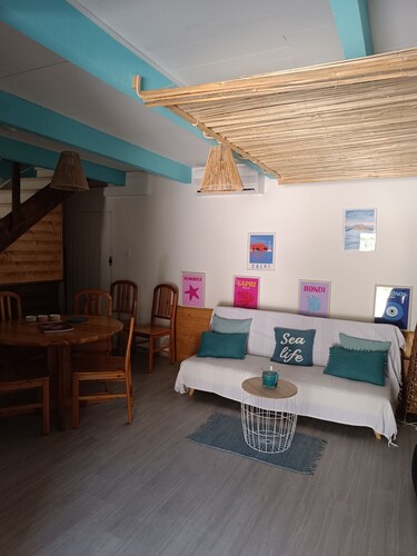 Village house full of charm Haven of peace 5 minutes from a river 