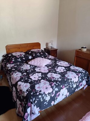 2 bedrooms, iron/ironing board - 🌿Village house full of charm🌿 Haven of peace 5 minutes from a river 🌿 (Manso)