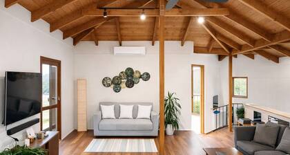 3-bedroom Coastal Escape Walk to Macmasters Beach