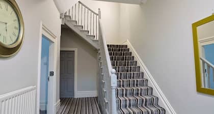 Elevate suites Darlington room 4