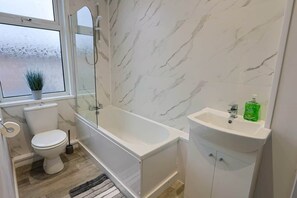 Unclassified image, 3 of 8, button - Elevate suites Darlington room 8 (Darlington)