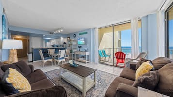 Signature Condo, 2 Bedrooms, Balcony, Beach View | Living room
