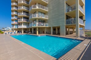 Outdoor pool - The Whaler Condos (Gulf Shores)