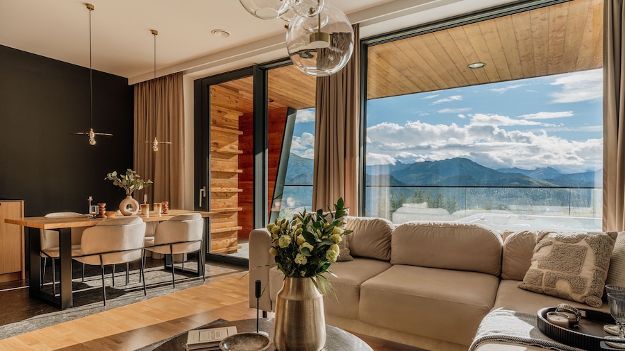 Salamandra Luxury Villas with Jacuzzi