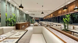 รูปภาพที่ไม่ได้จัดประเภท, 2 จาก 15, ปุ่ม