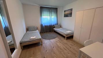 Apartamento, balcón, vistas al jardín