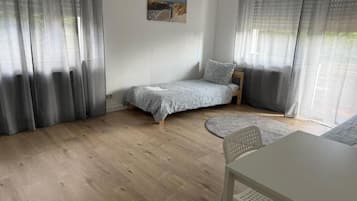 Appartement, balkon, uitzicht op tuin