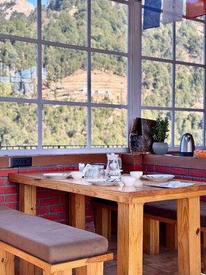 Ảnh chưa phân loại, 2 trong số 50 ảnh, nút