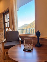 Family Room | Free WiFi