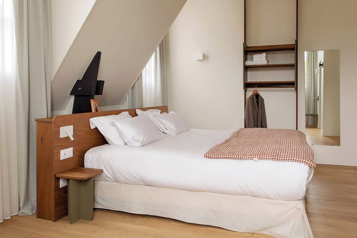 Chambre supérieure double | Bureau, espace de travail pour ordinateurs portables