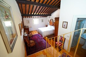 Unclassified image, 4 of 8, button - Charming King Room with Garden View Villa Dorigny Mansion (Verona)