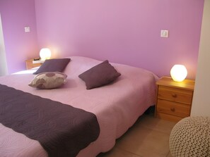 2 habitaciones, tabla de planchar con plancha y wifi 