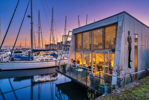 The Houseboat, Liverpool Marina