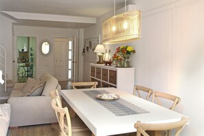 House | Tempat makan