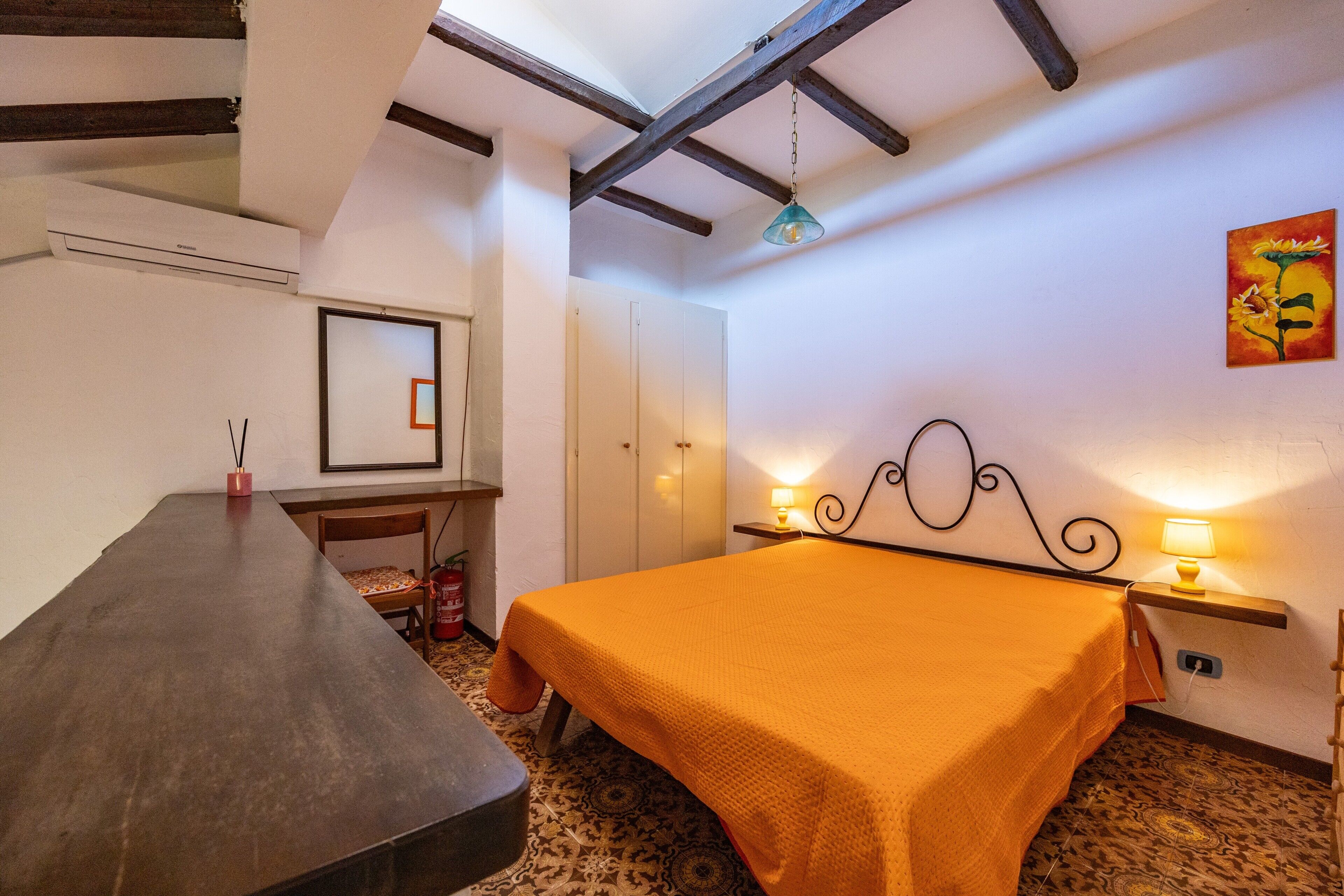 1 chambre, fer et planche à repasser, Wi-Fi, draps fournis