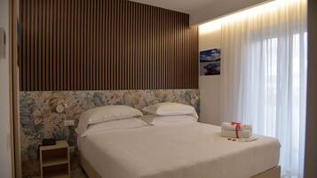 Deluxe Double or Twin Room, Balcony