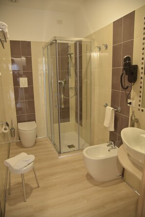 Habitación Deluxe, 1 cama de matrimonio grande, vistas al jardín