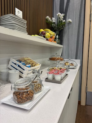 Petit déjeuner buffet servi tous les jours en supplément