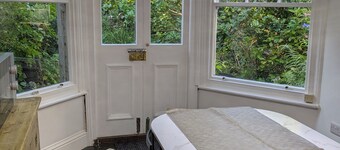 Fabulous 6-bedroom Garden House in St Austell. Explore the best of Cornwall.
