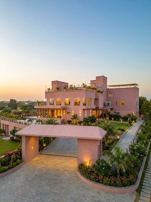 รูปภาพที่ไม่ได้จัดประเภท, 4 จาก 24, ปุ่ม