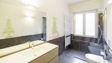 Lejlighed - 2 soveværelser | Badeværelse