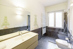 Lejlighed - 2 soveværelser | Badeværelse