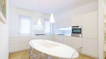 Lejlighed - 2 soveværelser | Privat køkken