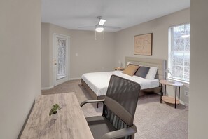 2 bedrooms, desk, iron/ironing board, travel crib