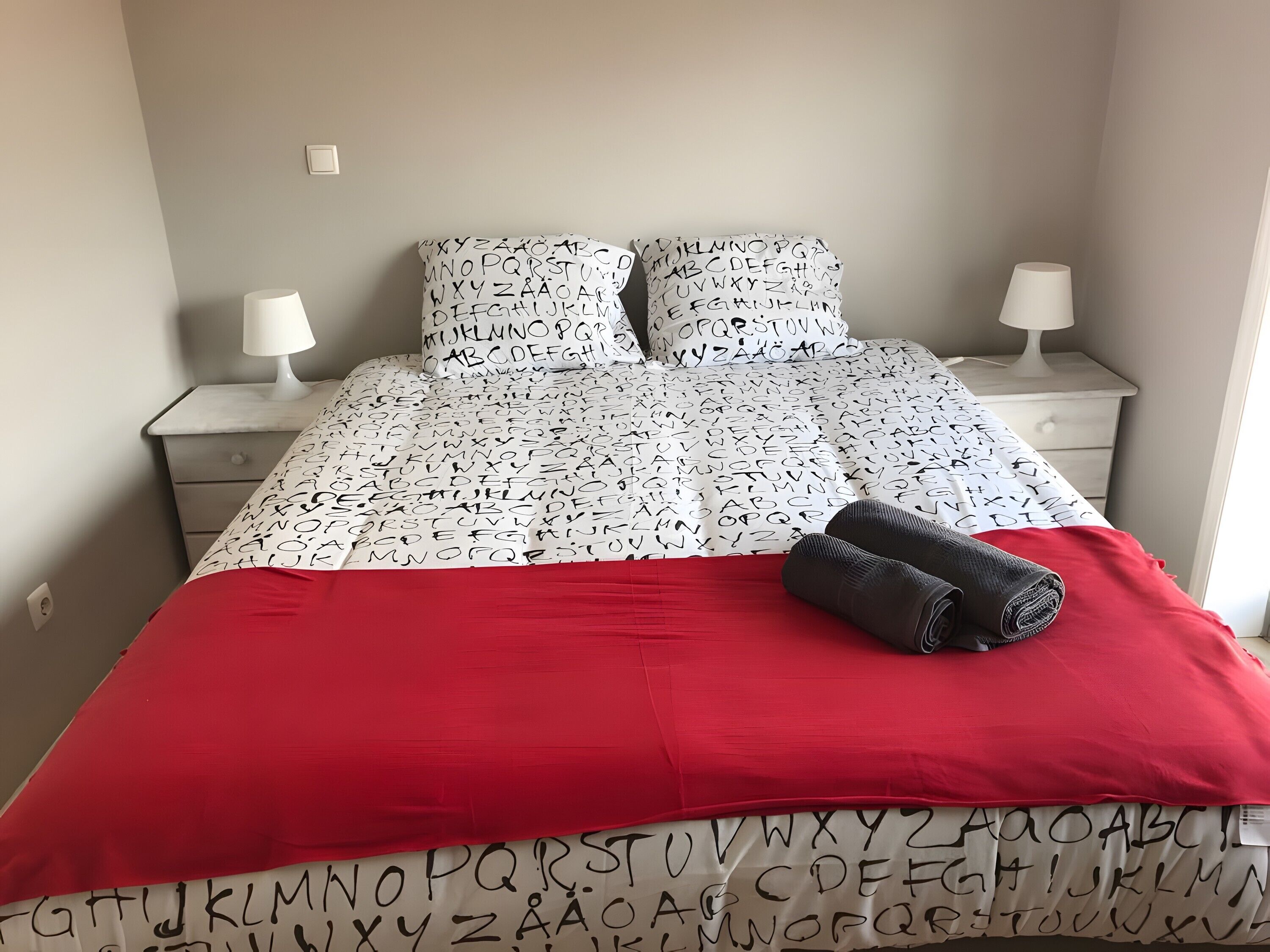 2 dormitorios, tabla de planchar con plancha, wifi y ropa de cama