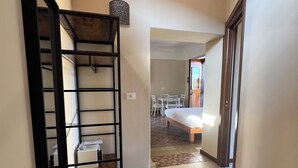 2 室のベッドルーム、WiFi、ベッドシーツ